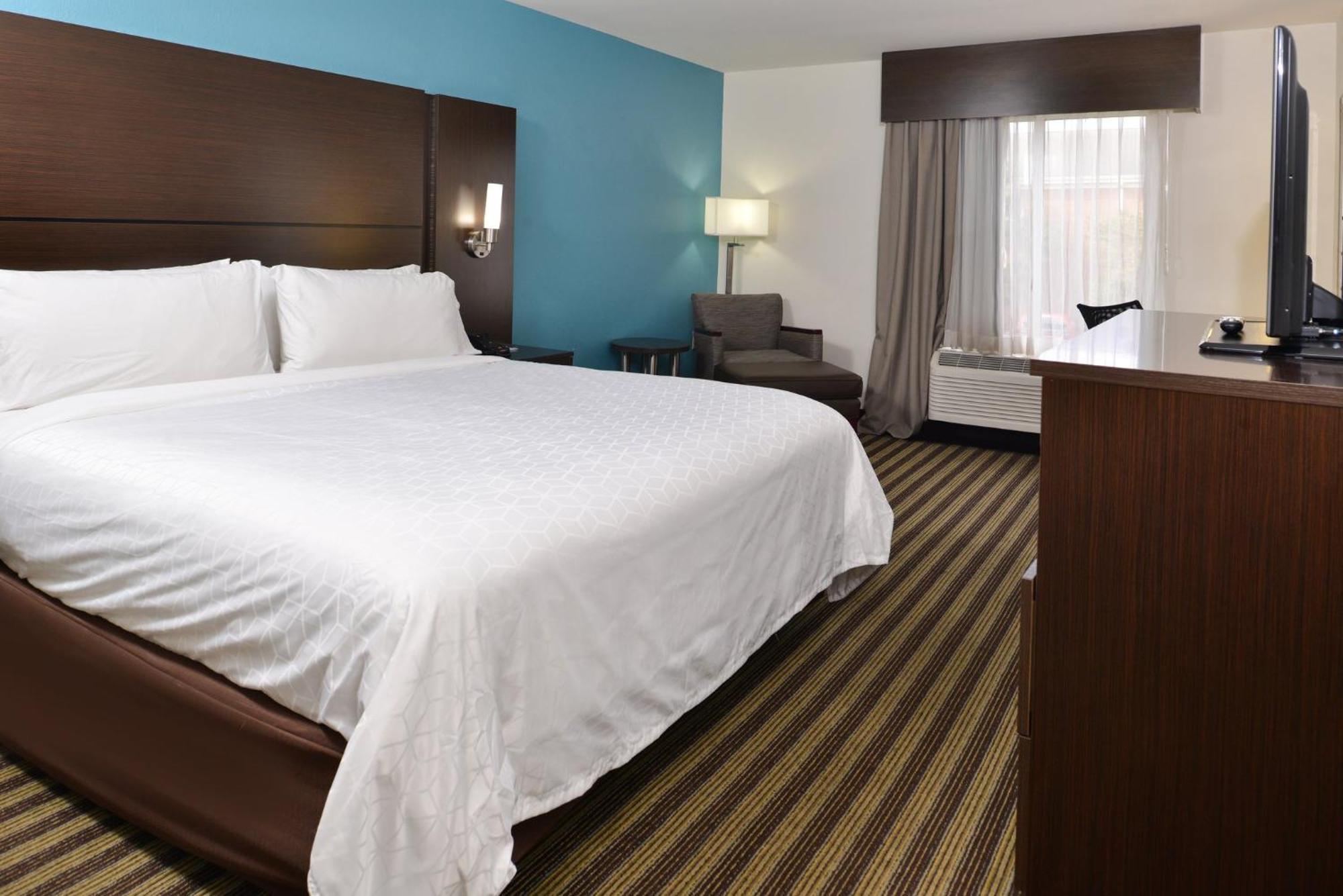 Holiday Inn Express Montgomery East I-85 By Ihg Exterior foto